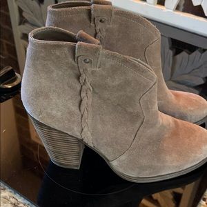 Vince Camuto Taupe suede Bootie